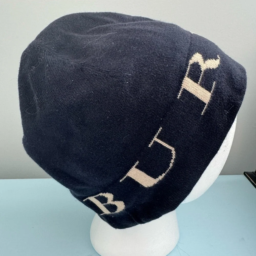 Burberry boys set - hat/scarf
